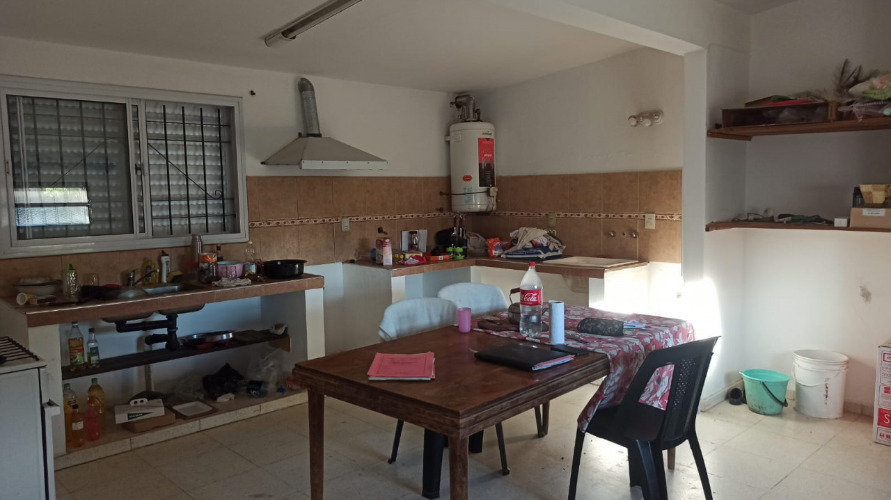 VENDO CASA DE DOS DORMITORIOS -RIO SEGUNDO